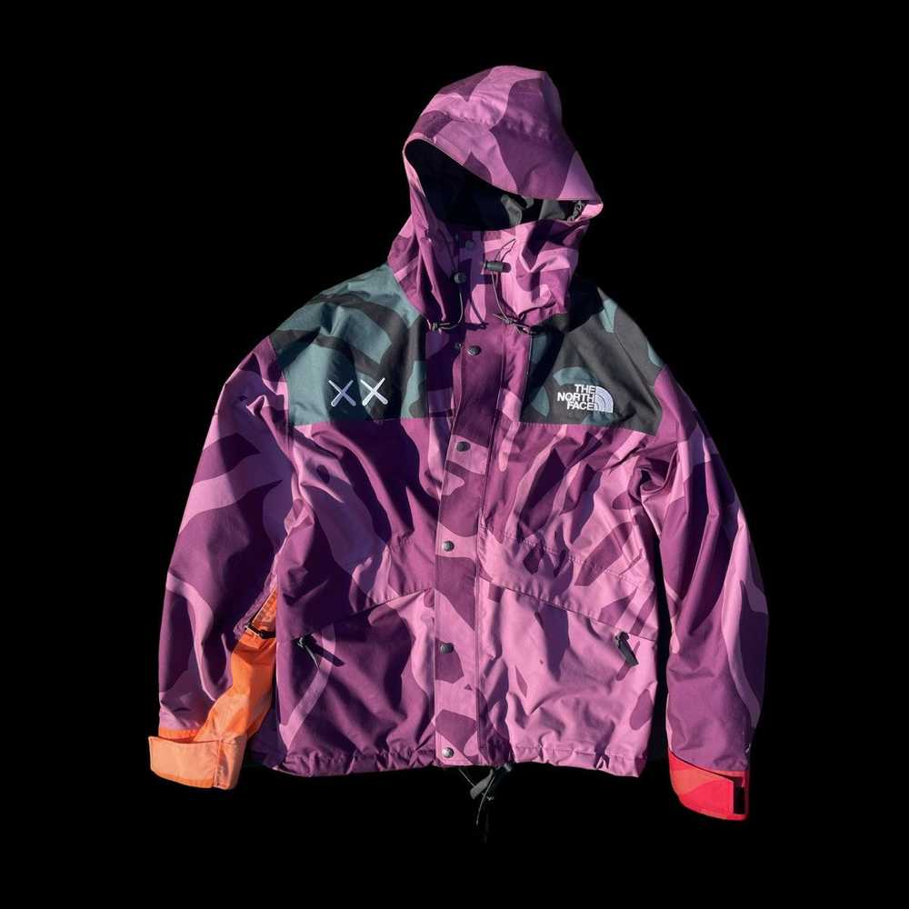 Kaws × The North Face KAWS x NORTH FACE RETRO 198… - image 1