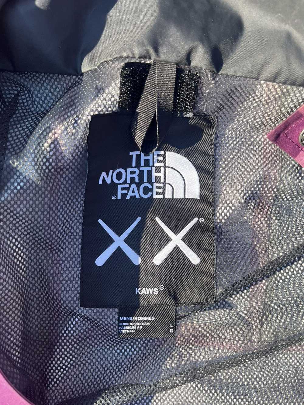 Kaws × The North Face KAWS x NORTH FACE RETRO 198… - image 3