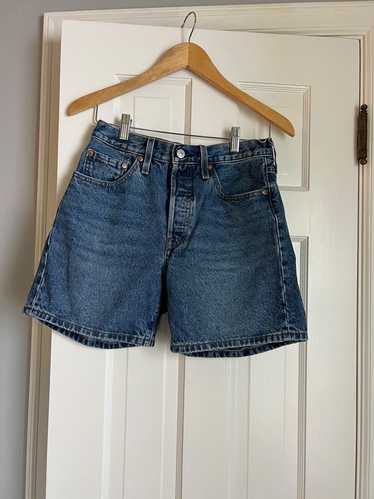 LEVI'S 501 mid thigh shorts (27") | Used,…