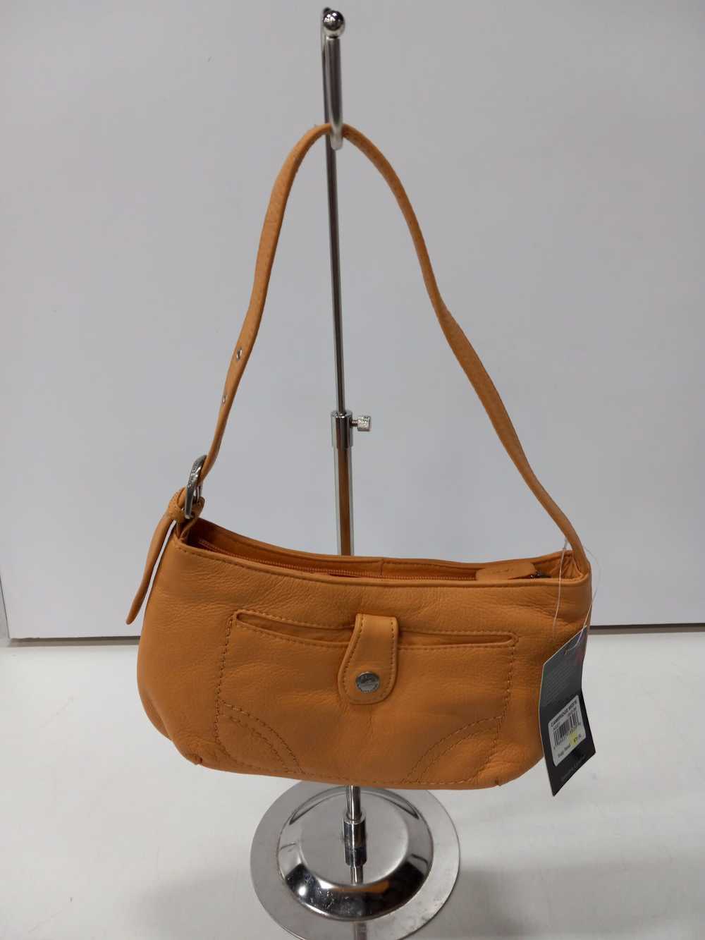 Stone Mountain Peach Colored Leather Purse NWT - image 2