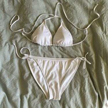 String Triangle Top And Bottom Bikini Set - image 1