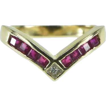 14K Princess Ruby Chevron Diamond Vintage Ring Siz