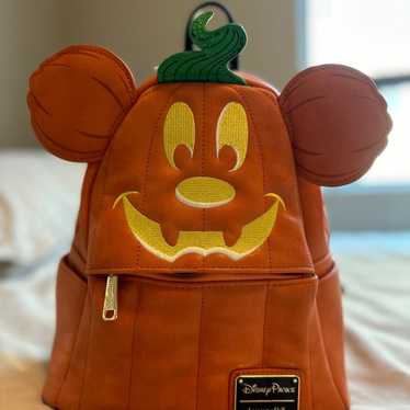 Disney Mickey Halloween pumpkin loungefly