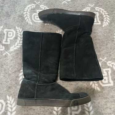 Ugg boots black