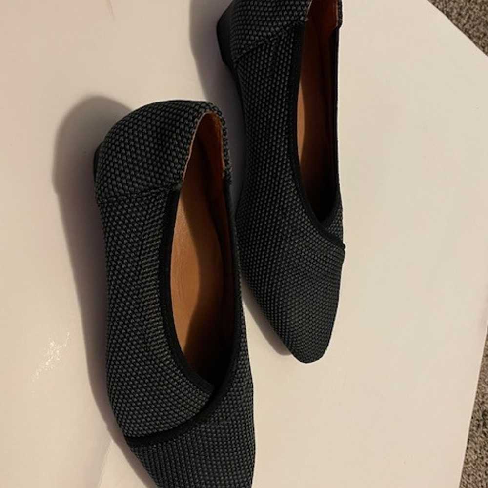 L’amour Des Pieds Black Suede Slip On Flats 7M - … - image 2