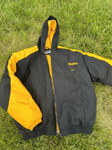Nike × Vintage Pittsburgh Steelers bomber jacket