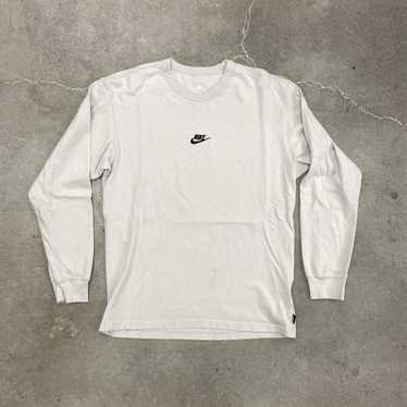 Nike × Streetwear × Vintage Nike center logo embr… - image 1