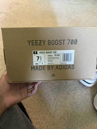 Adidas × Kanye West × Yeezy Season Yeezy 700 Magne