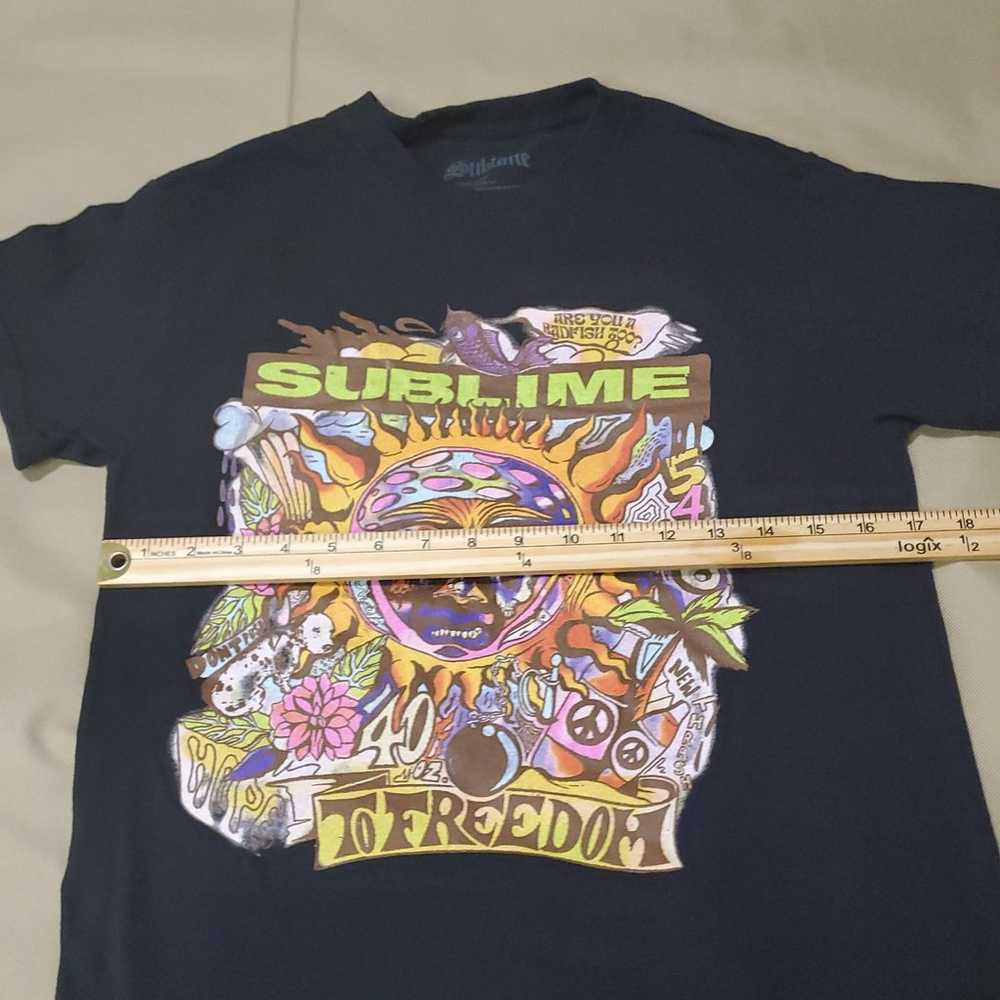 Sublime t-shirt size small - image 5