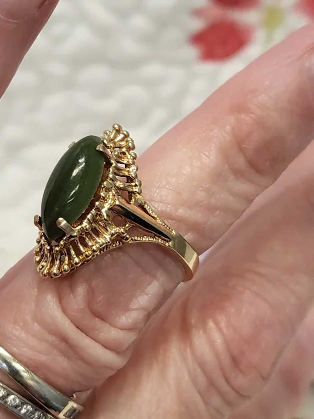 10K Yellow Gold Heavy Nephrite Jade Ring 6.5 - image 10