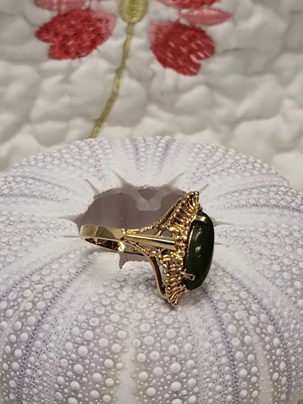 10K Yellow Gold Heavy Nephrite Jade Ring 6.5 - image 12