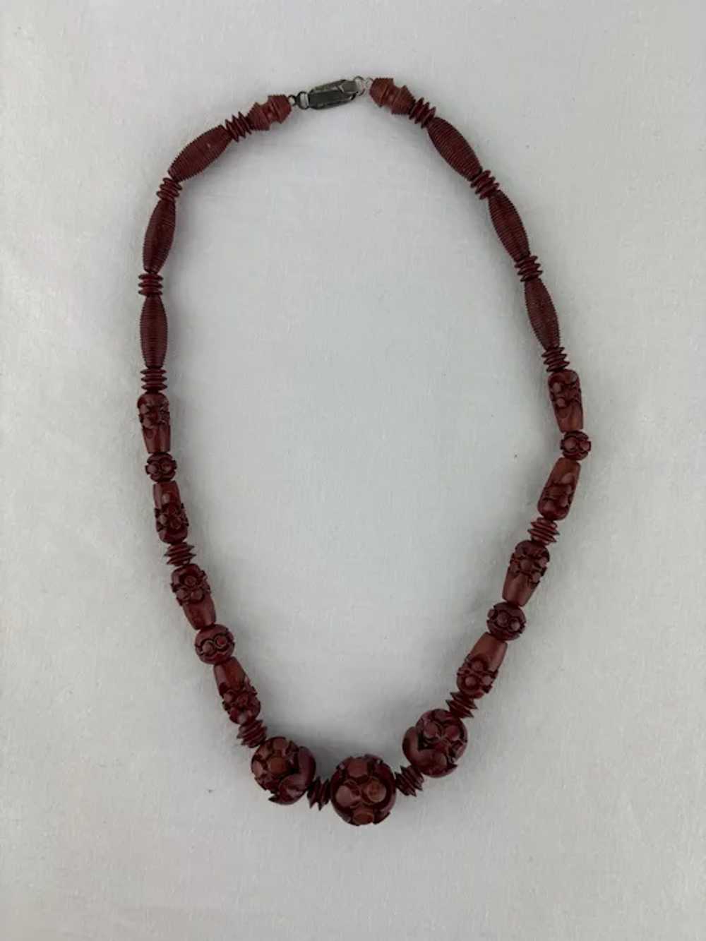 Vintage Carved Chinese Red Lacquer Shou Bead Neck… - image 9