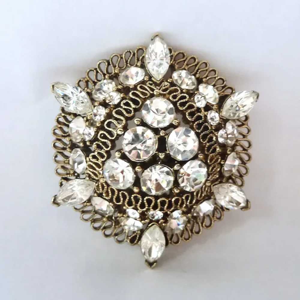 Sparkly Domed Filigree Gold Tone Brooch Signed LI… - image 3