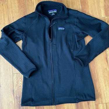 Patagonia black R1 full-zip jacket