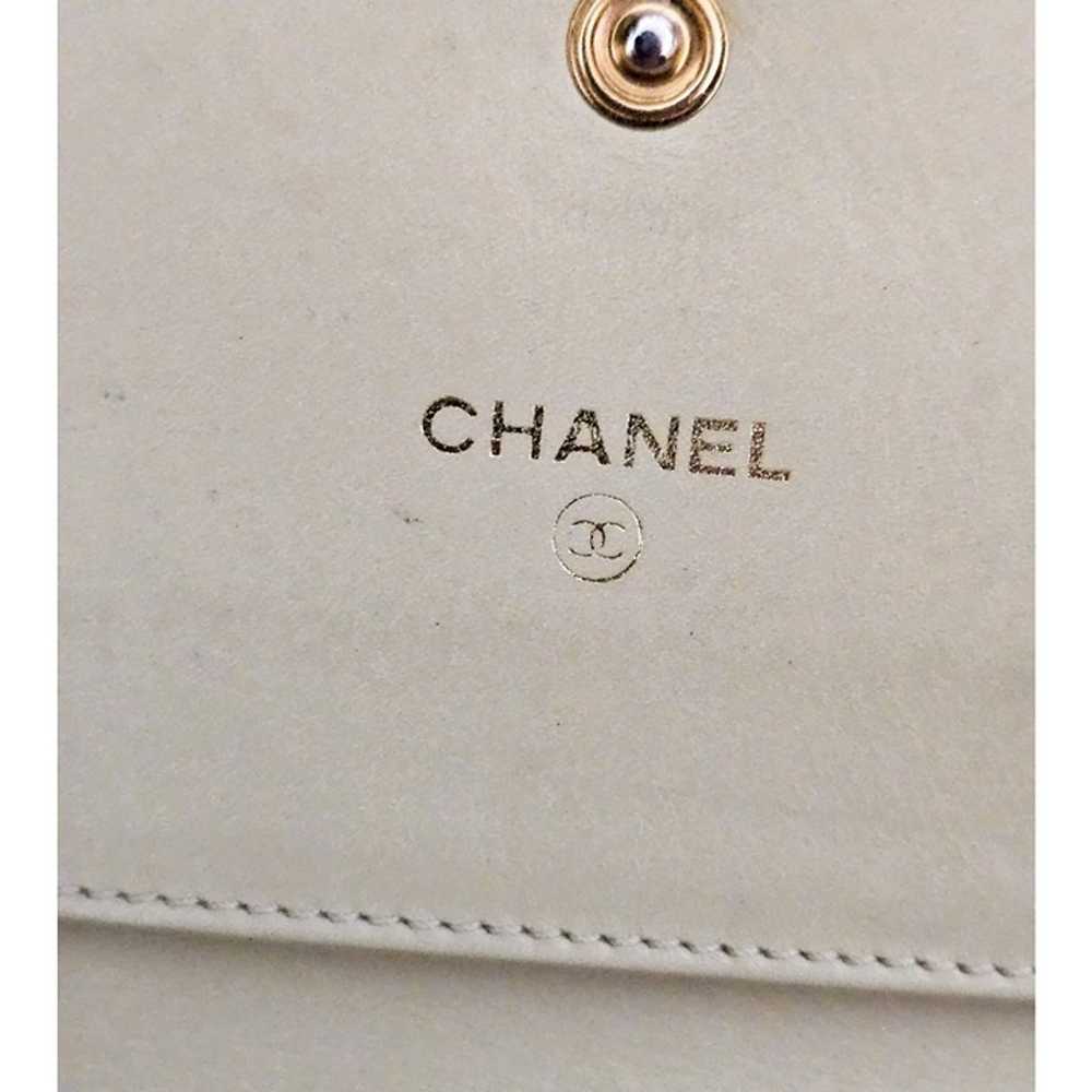 Chanel Caviar Trifold Wallet - image 10