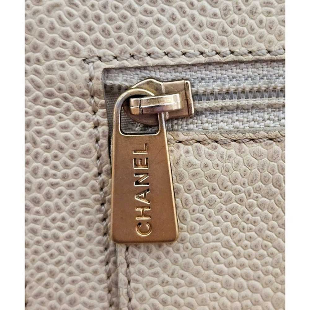 Chanel Caviar Trifold Wallet - image 12