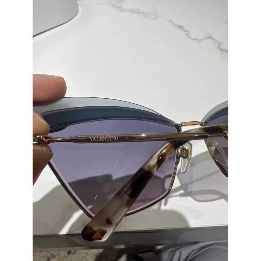 Valentino Garavani Sunglasses - image 3