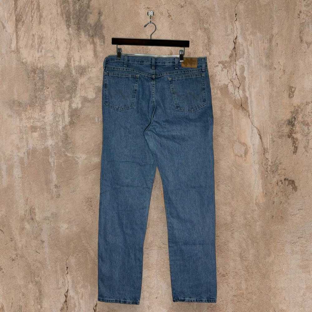 Wrangler Jeans Medium Wash Baggy Fit Work Wear De… - image 2