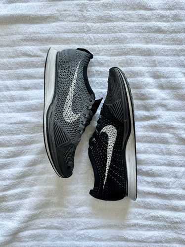 Nike Nike Flyknit Racer Dark Grey/Black