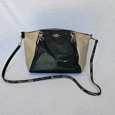 COACH 2Way Handbag - Black & Beige Pebble Leather 