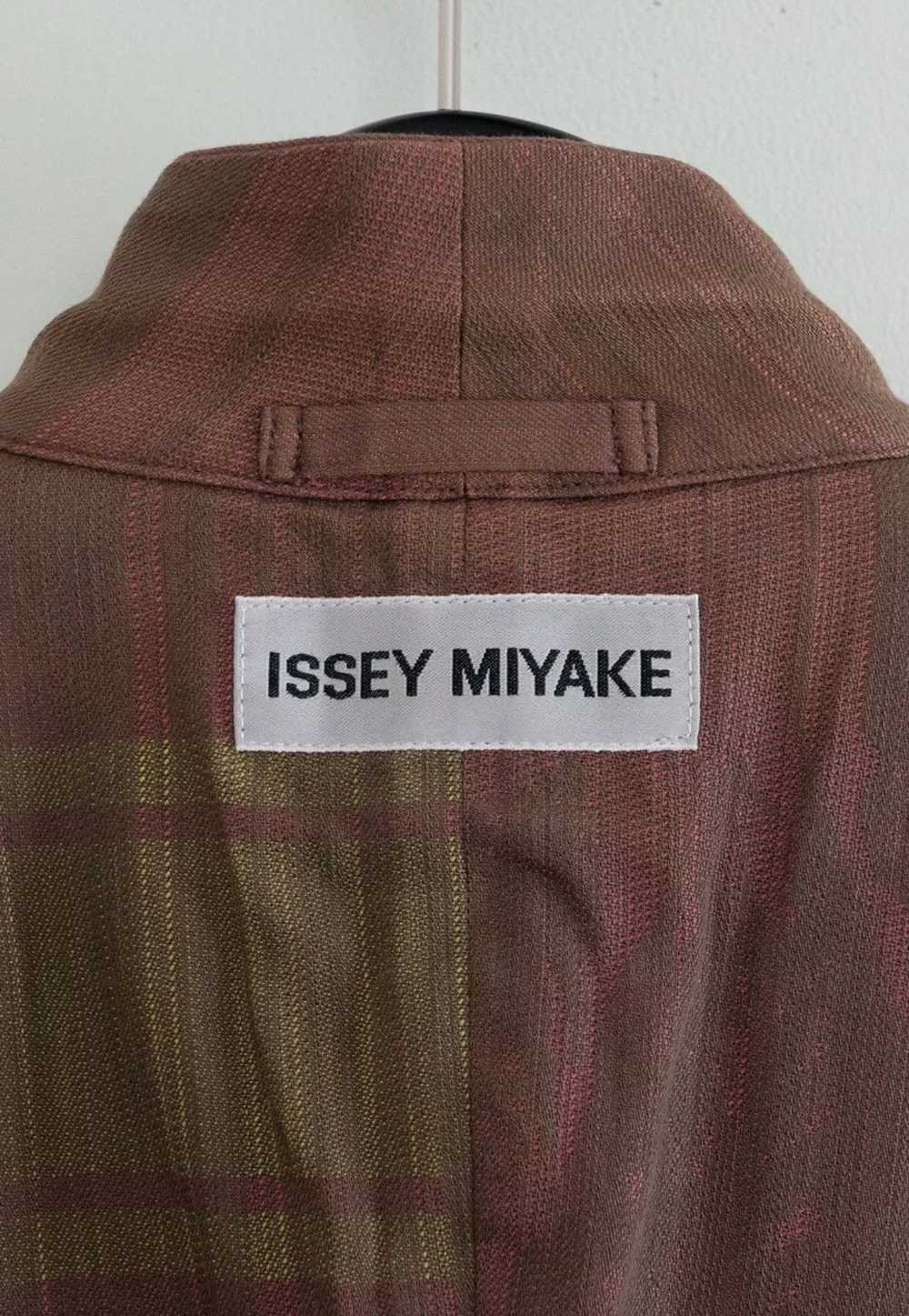 Issey Miyake Issey Miyake Low Saturated Ink Color… - image 7