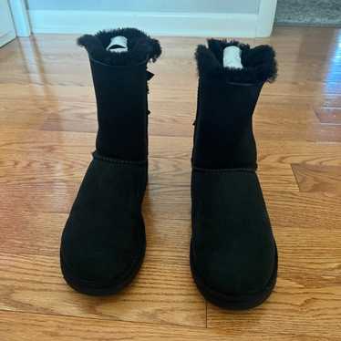 Black uggs with bows