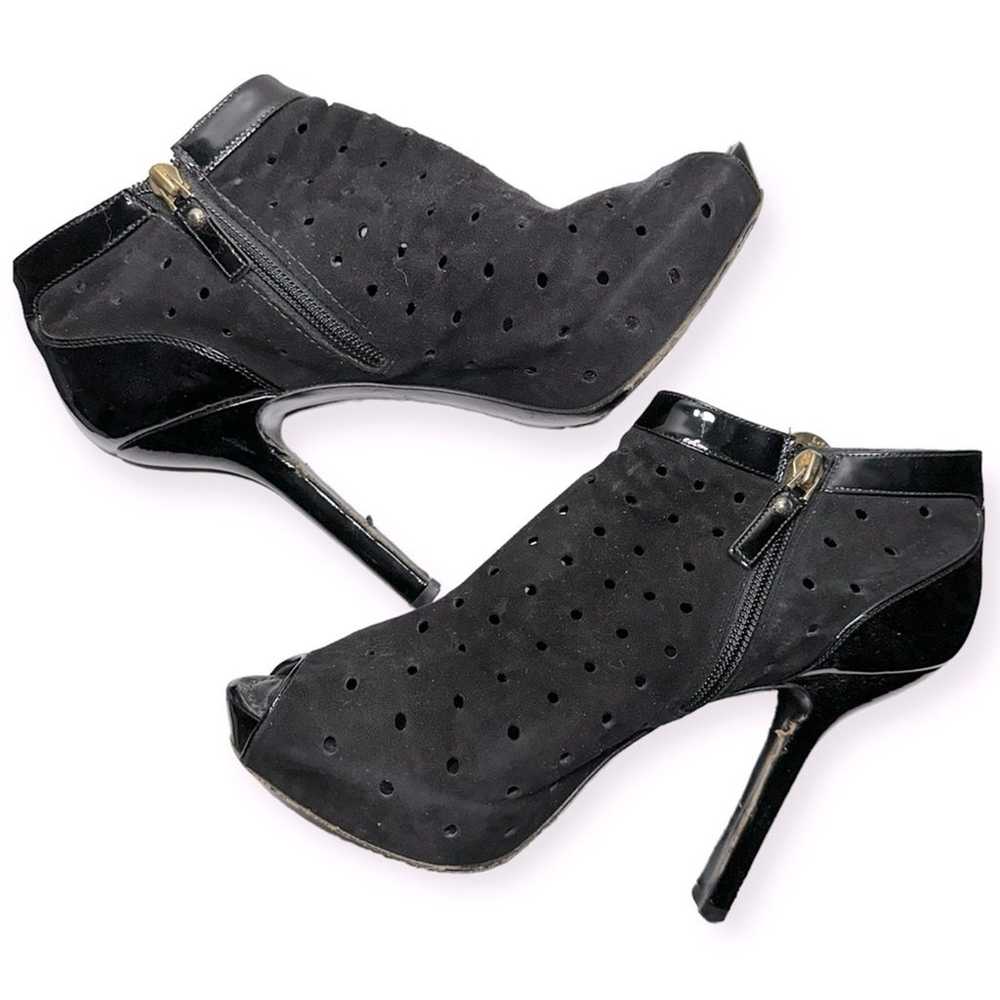 Louis Vuitton Women’s Size 39 8.5 Black Suede Las… - image 9