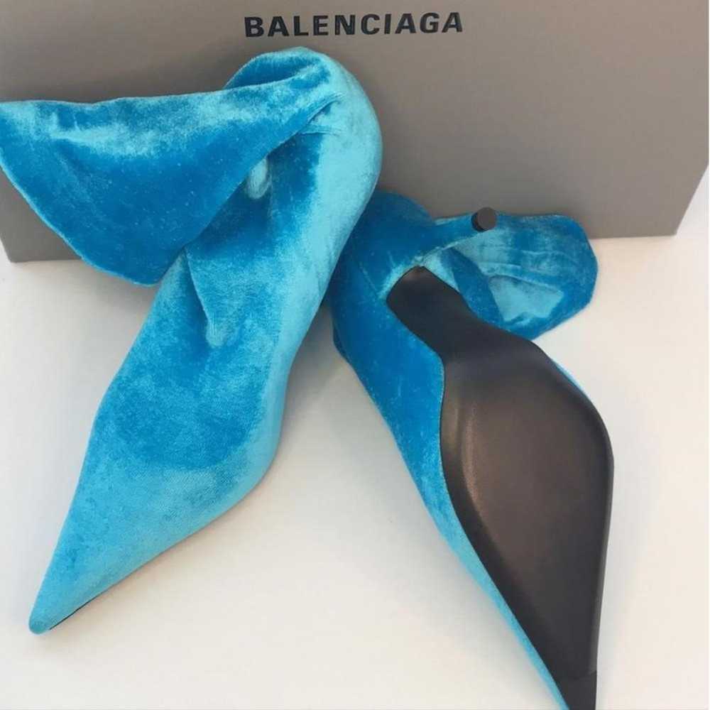 Balenciaga Velvet snow boots - image 6