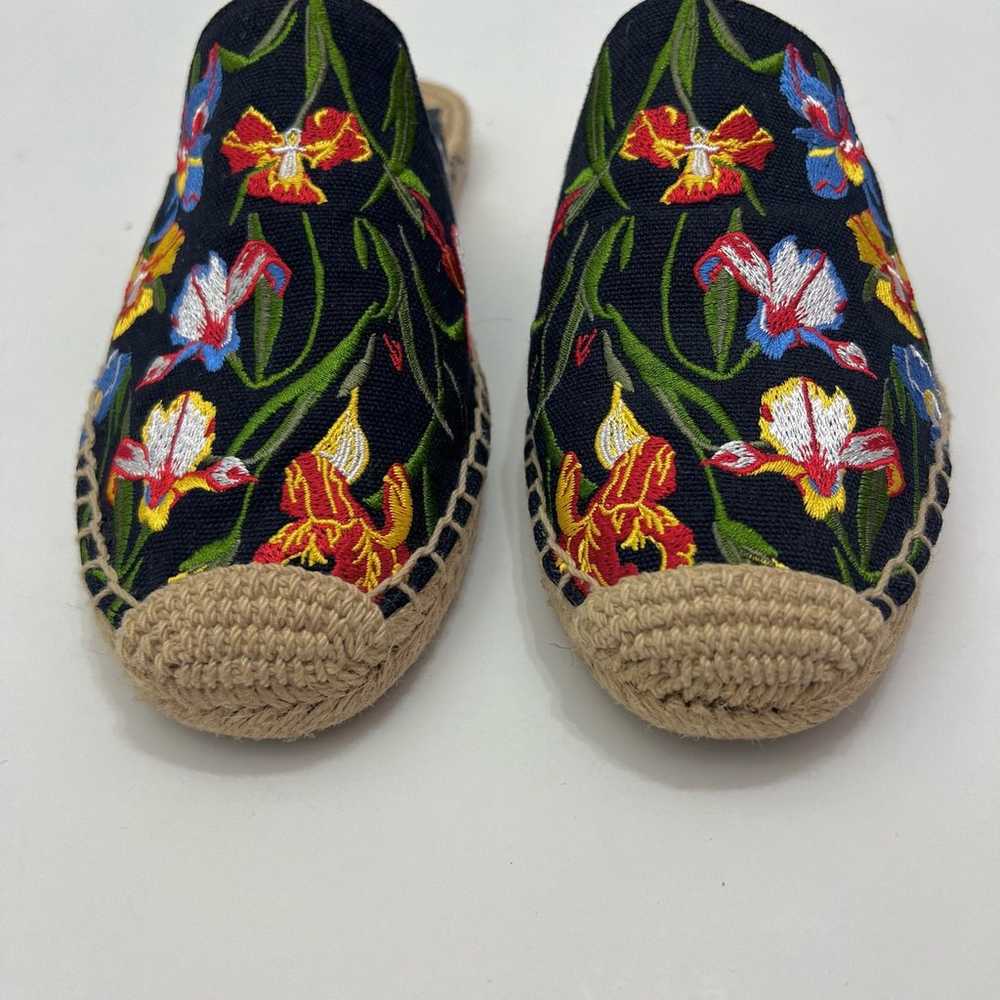 Tory Burch Embroidered Floral Espadrille Slides M… - image 3