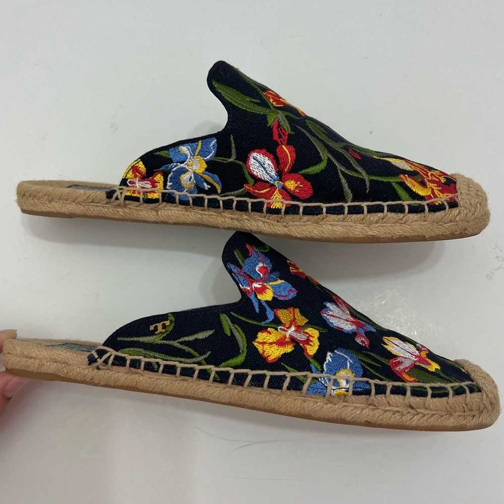 Tory Burch Embroidered Floral Espadrille Slides M… - image 7