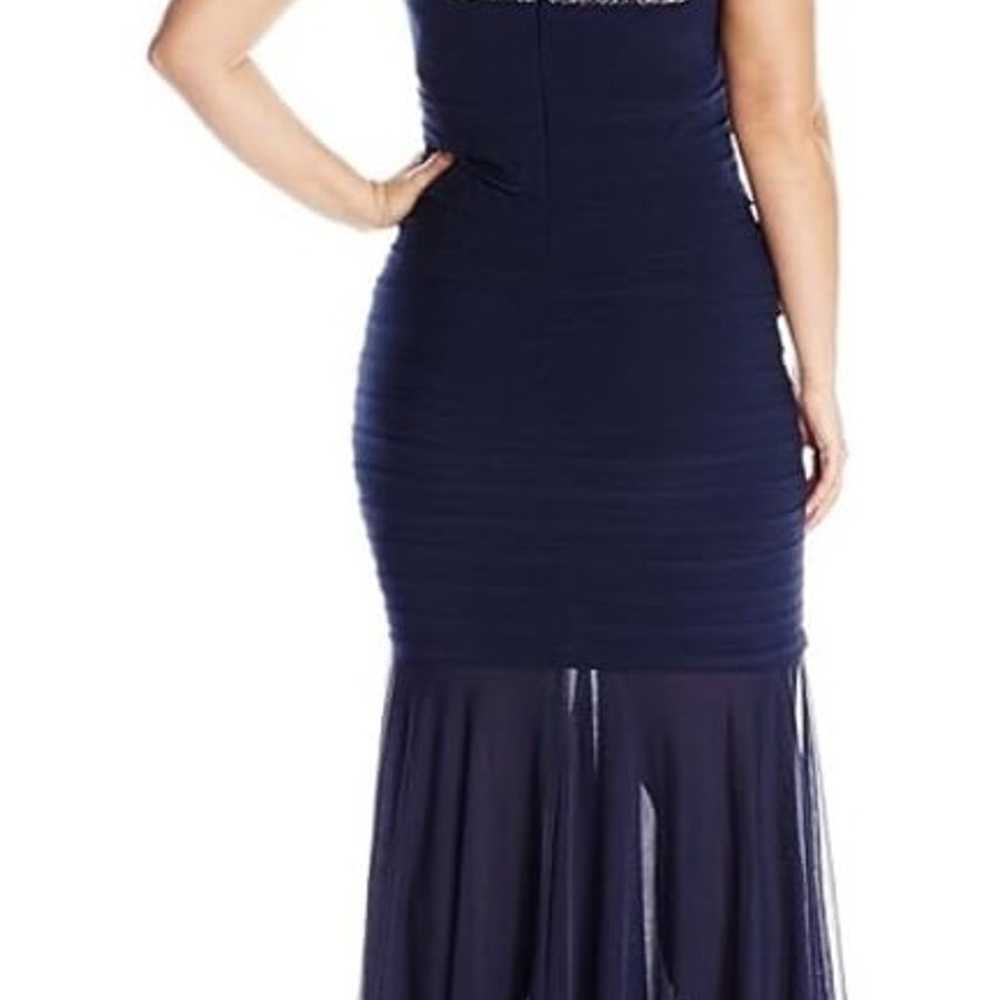 Xscape Women's Plus Size Cap Lace Sleeve mermaid … - image 11