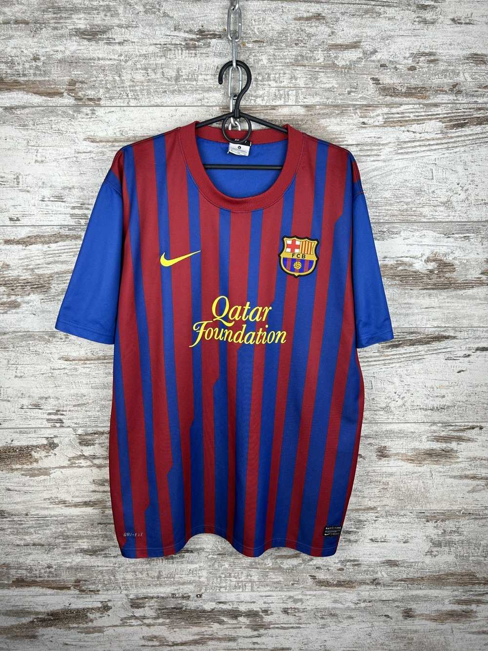 F.C. Barcelona × Soccer Jersey × Vintage Mens Vin… - image 1