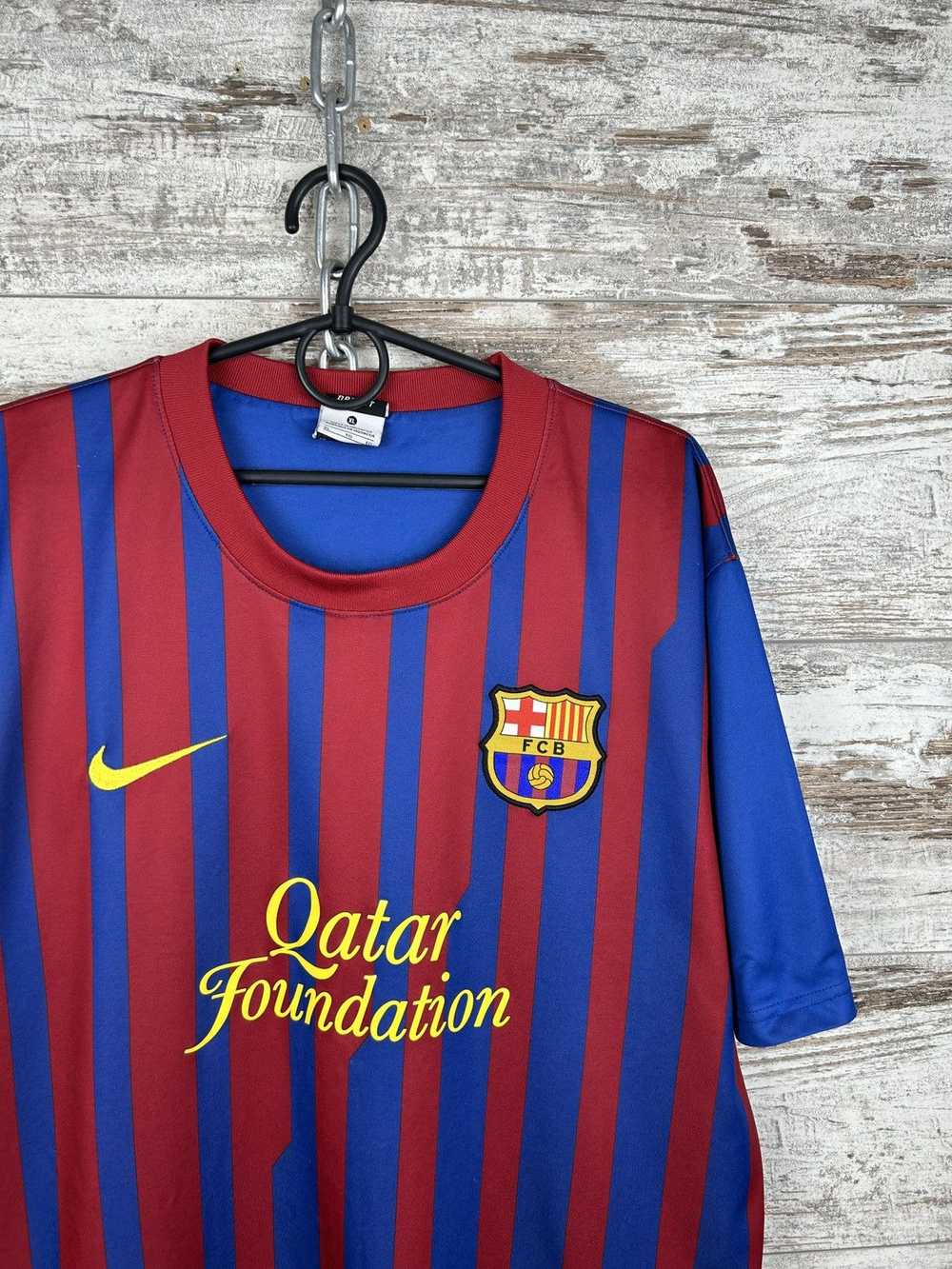 F.C. Barcelona × Soccer Jersey × Vintage Mens Vin… - image 4