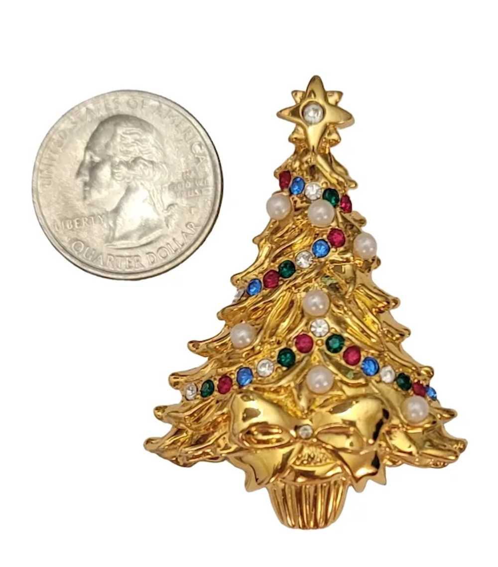 Trifari 1996 Rhinestone Faux Pearl Christmas Tree… - image 7