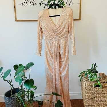 NWOT lovely sequined tan/gold elegant mermaid gown