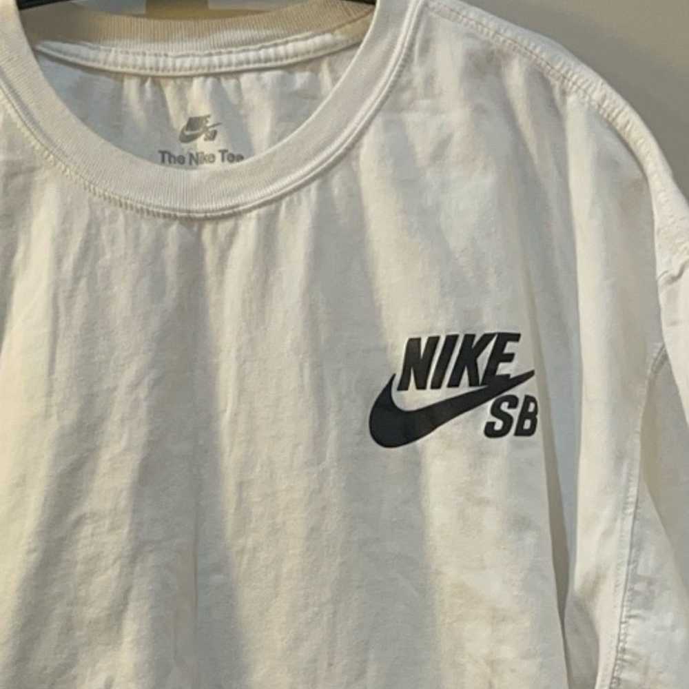 Nike SB Tshirt size large - image 2
