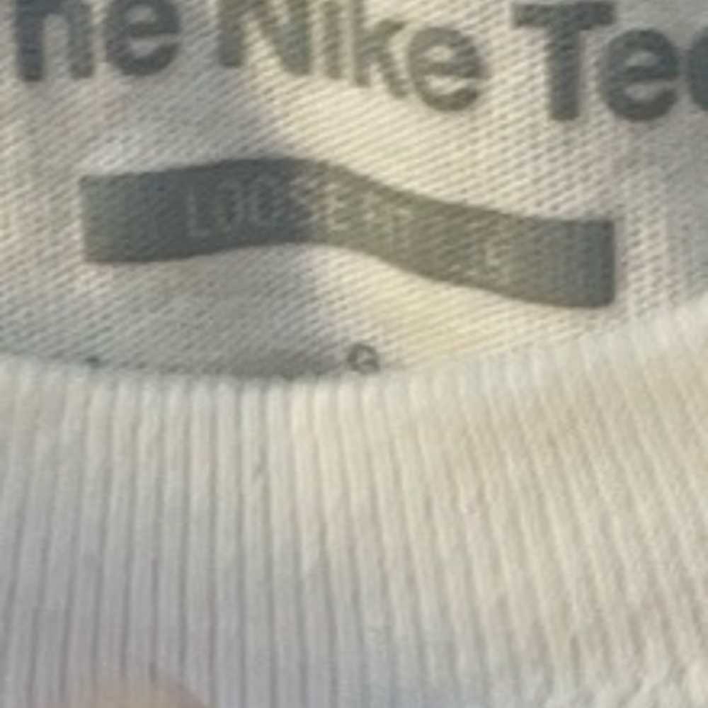 Nike SB Tshirt size large - image 5