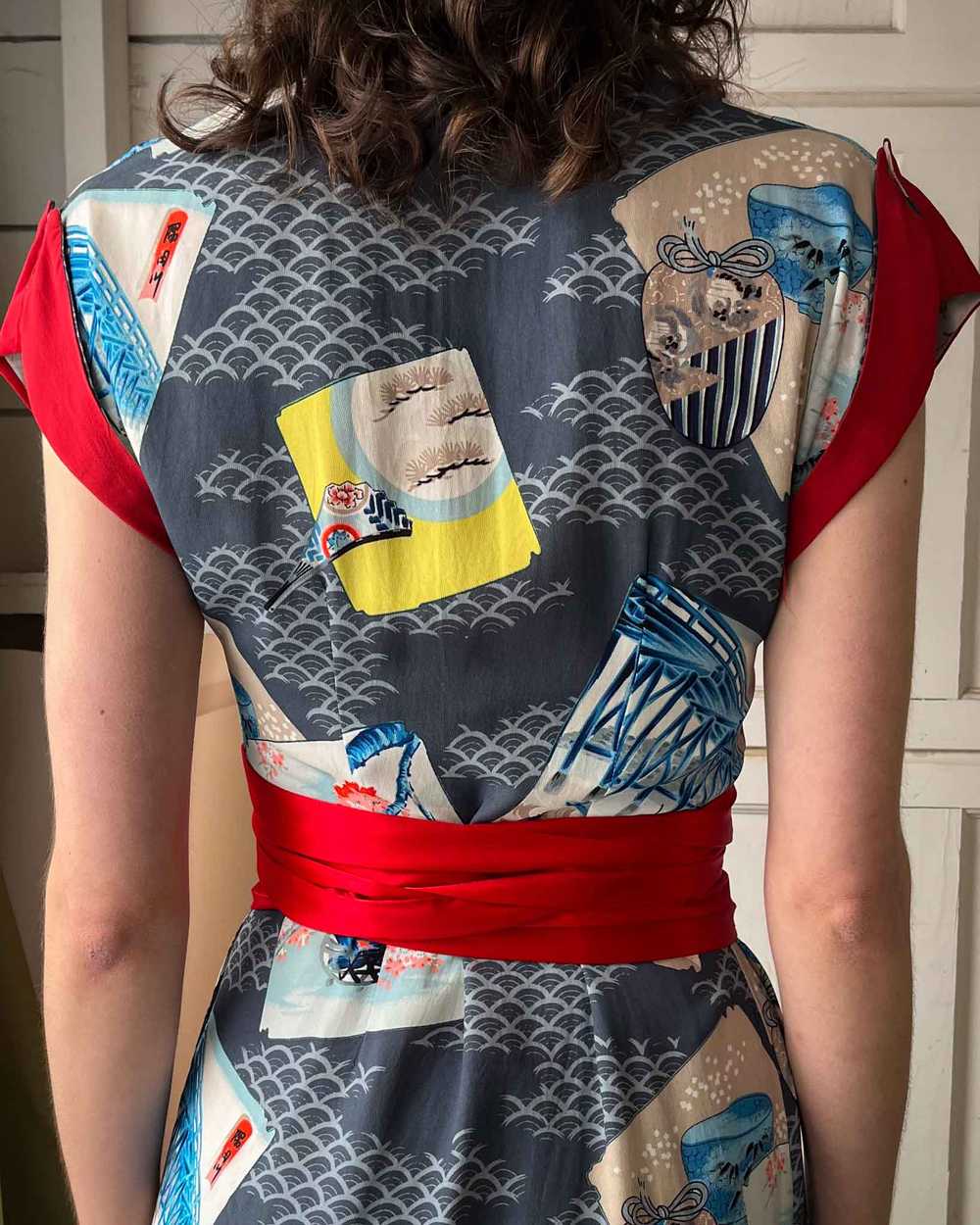 50s Hawaiian Novelty Print Dress | S - image 6