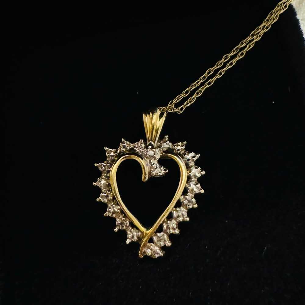 Gold 10k Necklace and Pendant - image 1