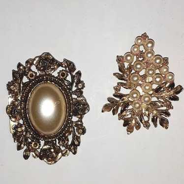 2 OUTRAGEOUSLY Pretty BROOCHES / PINS & MORE to co