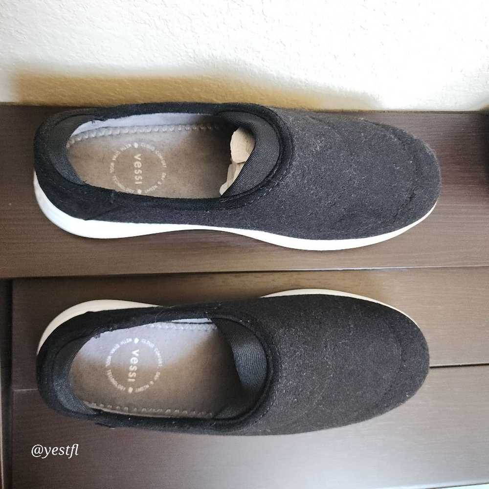 Vessi Sunday black waterproof shoes size 8 - image 8