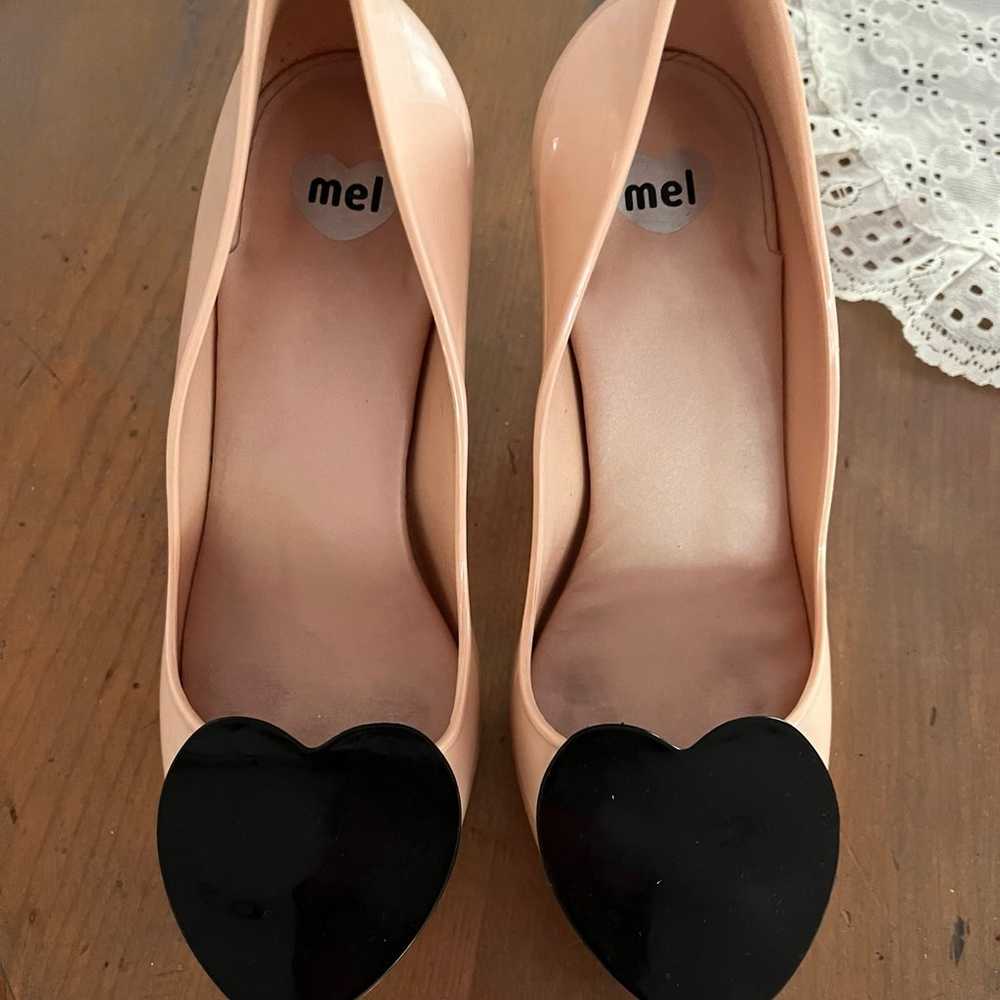 Mel by Melissa hearts black heart heel pump Size 5 - image 3