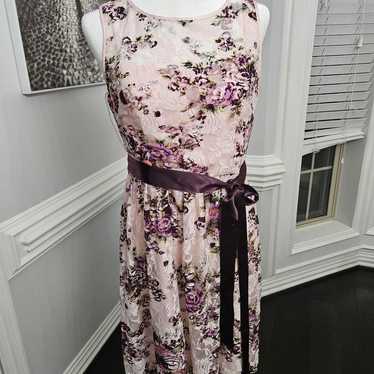 Beautiful Adrianna Papell floral dress size 8 NWOT