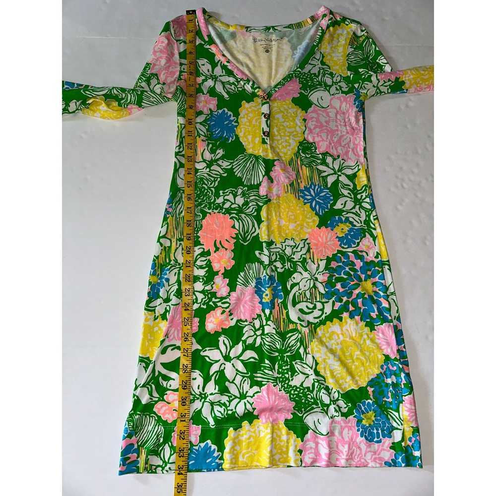Lilly Pulitzer Women’s XS Floral T-Shirt Dress Br… - image 4