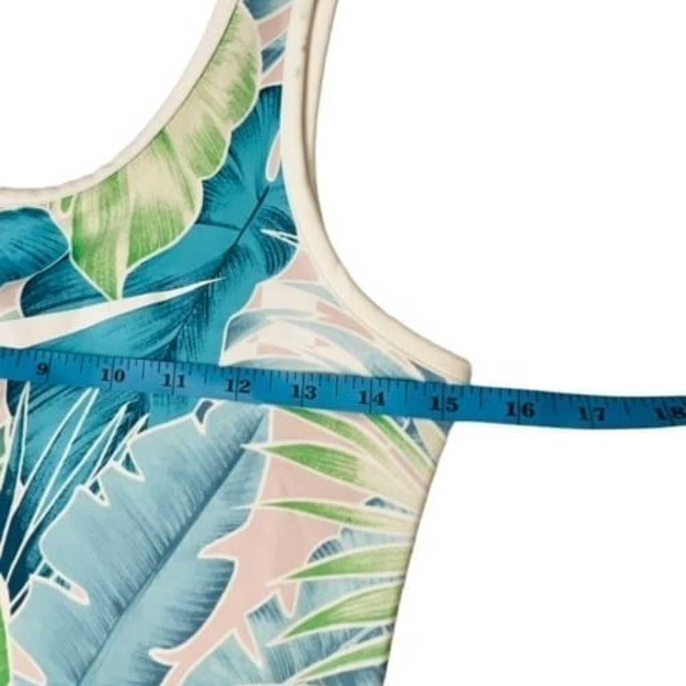 Nike Multicolor Fitted Floral Hyper Femme Tropica… - image 10