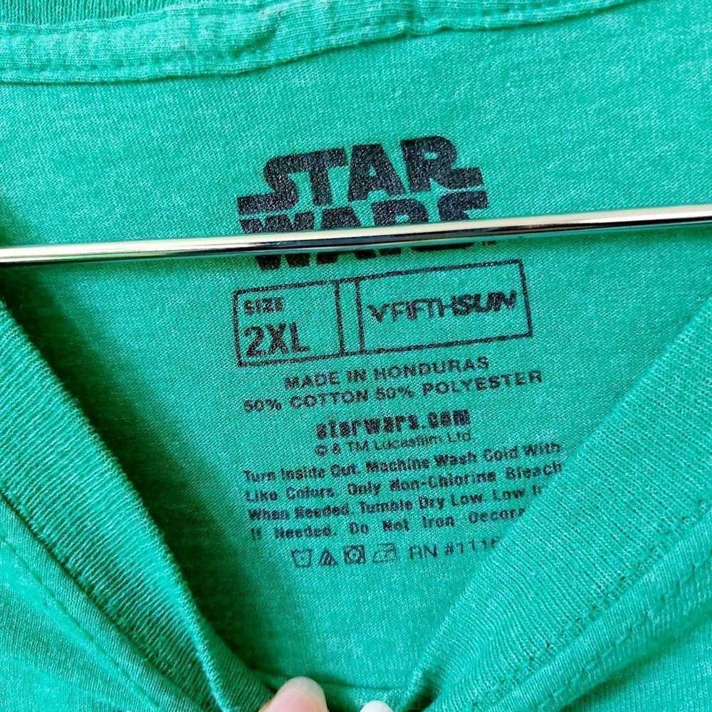 Christmas Star Wars Grogu graphic tshirt "Present… - image 3