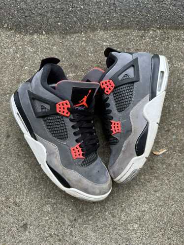 Jordan Brand × Nike Air Jordan 4 Retro Infrared si