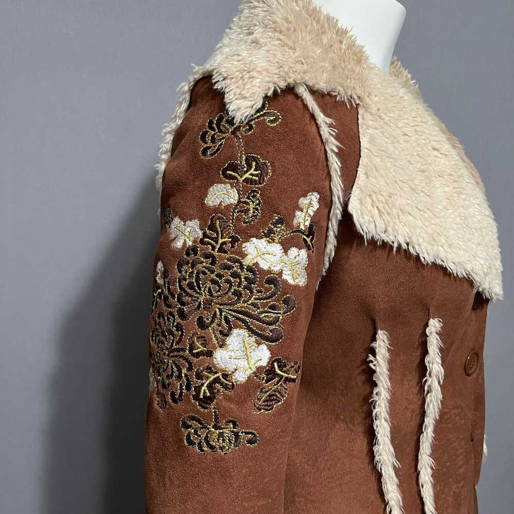 Candies Suede Embroidered Sleeve Faux Fur Cropped… - image 4