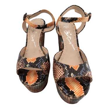 Alice & Olivia Python sandals