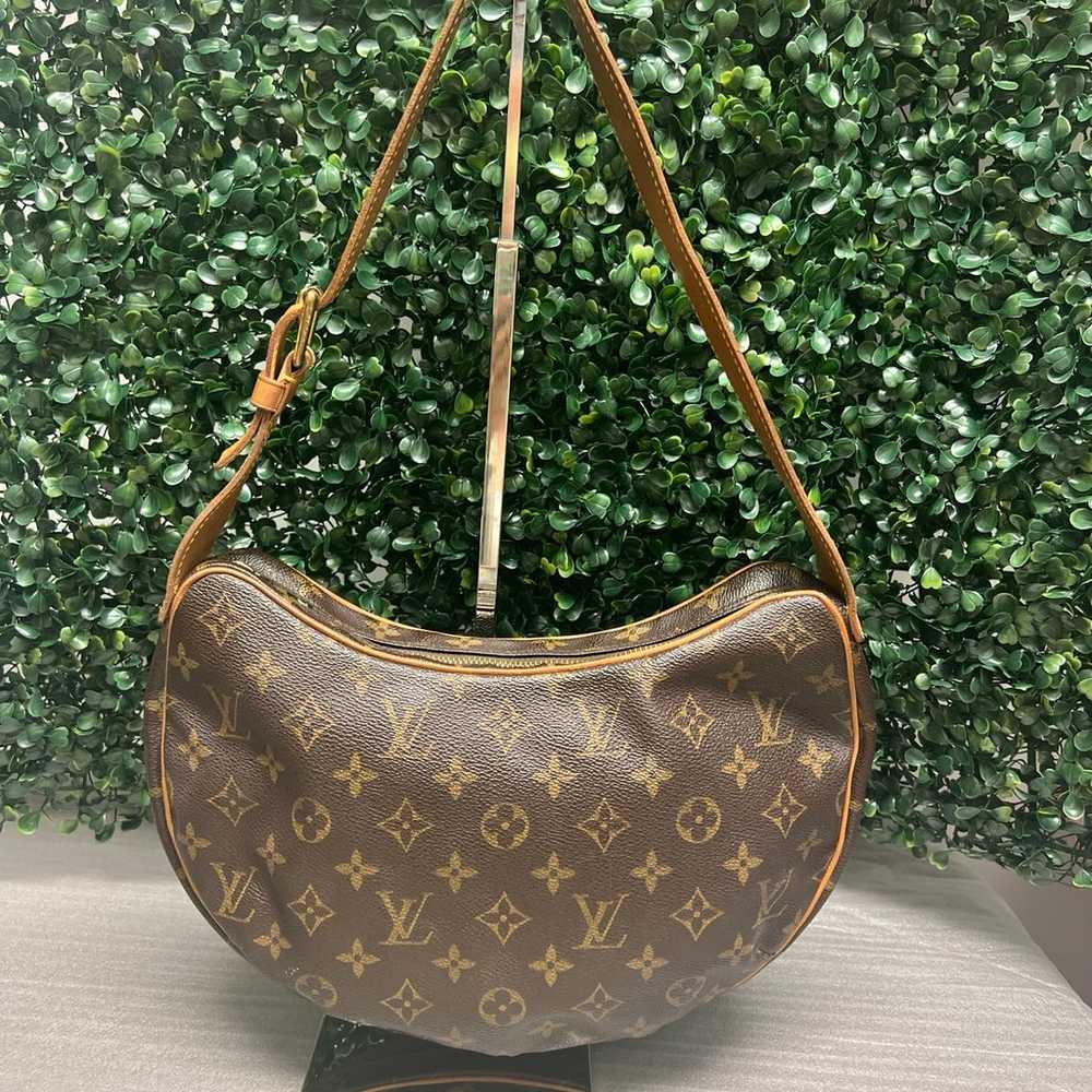 Louis Vuitton Croissant MM - image 2